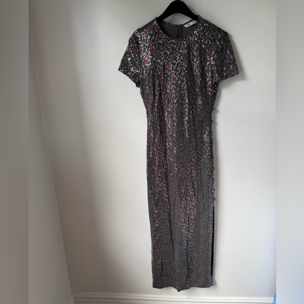 Size XS Zara Multicolor Sequin Midi Dress